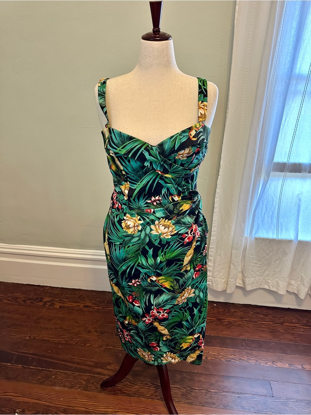 Pinup Couture Tropical Green & Yellow Floral Wiggle Dress with Bolero - Picture 6 of 7